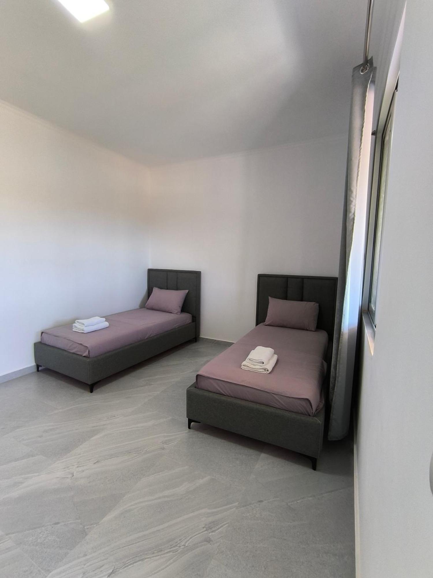 Kaful Apartments Qëparo Exteriér fotografie